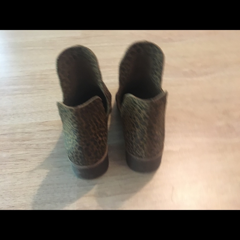 Leopard Booties - Picture 4 of 4